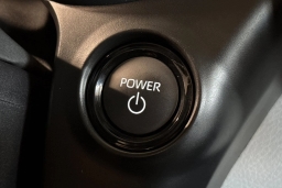 Toyota Sienna XLE FWD 8-Passenger (Natl) 2026