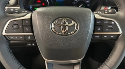 Toyota Sienna XLE FWD 8-Passenger (Natl) 2026