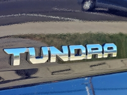 Toyota Tundra 4WD Limited CrewMax 5.5' Bed (Natl) 2026