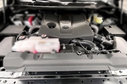 Toyota Tundra 4WD Limited CrewMax 5.5' Bed (Natl) 2026