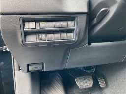 Toyota Tundra 4WD Limited CrewMax 5.5' Bed (Natl) 2026