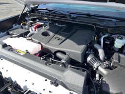 Toyota Tundra 4WD SR5 CrewMax 5.5' Bed (Natl) 2026