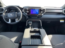 Toyota Tundra 4WD SR5 CrewMax 5.5' Bed (Natl) 2026