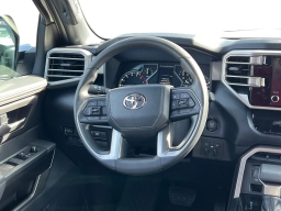 Toyota Tundra 4WD SR5 CrewMax 5.5' Bed (Natl) 2026