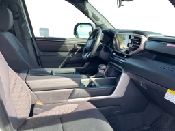 Toyota Tundra 4WD SR5 CrewMax 5.5' Bed (Natl) 2026