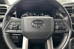 Toyota Tundra 4WD SR5 CrewMax 5.5' Bed (Natl) 2025