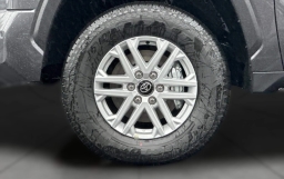 Toyota Tundra 4WD SR5 CrewMax 5.5' Bed (Natl) 2025