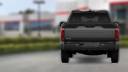 Toyota Tundra 4WD SR5 CrewMax 5.5' Bed (Natl) 2026