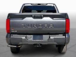 Toyota Tundra 4WD SR5 CrewMax 5.5' Bed (Natl) 2026