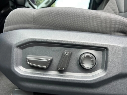 Toyota Tundra 4WD SR5 CrewMax 5.5' Bed (Natl) 2026