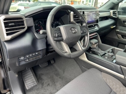 Toyota Tundra 4WD SR5 CrewMax 5.5' Bed (Natl) 2026