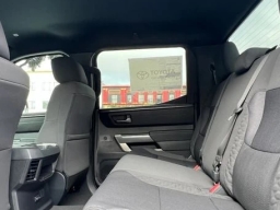 Toyota Tundra 4WD SR5 CrewMax 5.5' Bed (Natl) 2026