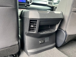 Toyota Tundra 4WD SR5 CrewMax 5.5' Bed (Natl) 2026