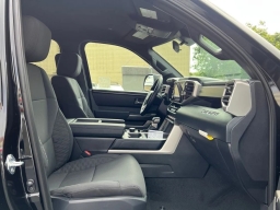 Toyota Tundra 4WD SR5 CrewMax 5.5' Bed (Natl) 2026