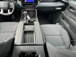 Toyota Tundra 4WD SR5 CrewMax 5.5' Bed (Natl) 2026