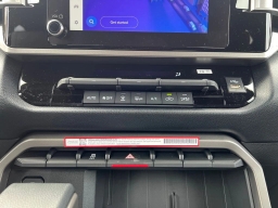 Toyota Tundra 4WD SR5 CrewMax 5.5' Bed (Natl) 2026