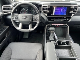 Toyota Tundra 4WD SR5 CrewMax 5.5' Bed (Natl) 2026