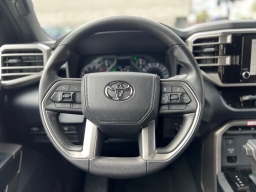 Toyota Tundra 4WD SR5 CrewMax 5.5' Bed (Natl) 2026