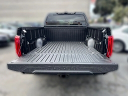 Toyota Tundra 4WD SR5 CrewMax 5.5' Bed (Natl) 2026