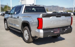 Toyota Tundra 4WD SR5 CrewMax 5.5' Bed (Natl) 2026