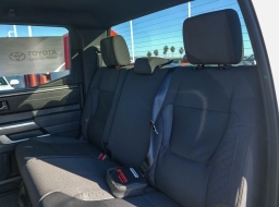 Toyota Tundra 4WD SR5 CrewMax 5.5' Bed (Natl) 2026