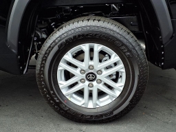 Toyota Tundra 4WD SR5 CrewMax 5.5' Bed (Natl) 2026