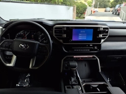 Toyota Tundra 4WD SR5 CrewMax 5.5' Bed (Natl) 2026