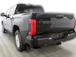 Toyota Tundra 4WD SR5 CrewMax 5.5' Bed (Natl) 2026