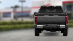 Toyota Tundra 4WD SR5 CrewMax 5.5' Bed (Natl) 2026