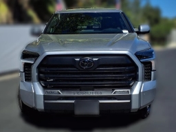 Toyota Tundra 4WD SR5 CrewMax 5.5' Bed (Natl) 2026