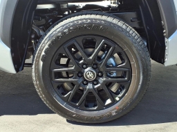 Toyota Tundra 4WD SR5 CrewMax 5.5' Bed (Natl) 2026