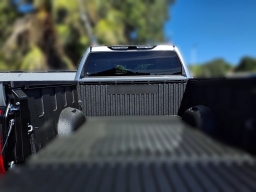 Toyota Tundra 4WD SR5 CrewMax 5.5' Bed (Natl) 2026