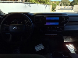 Toyota Tundra 4WD SR5 CrewMax 5.5' Bed (Natl) 2026