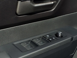 Toyota Tundra 4WD SR5 CrewMax 5.5' Bed (Natl) 2026