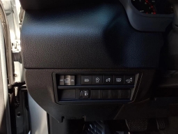 Toyota Tundra 4WD SR5 CrewMax 5.5' Bed (Natl) 2026