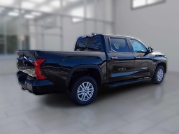 Toyota Tundra 4WD SR5 CrewMax 5.5' Bed (Natl) 2025