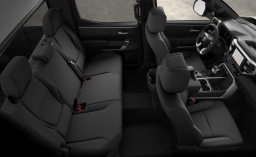 Toyota Tundra 4WD SR5 CrewMax 5.5' Bed (Natl) 2026