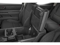 Toyota Tundra 4WD SR5 CrewMax 5.5' Bed (Natl) 2026