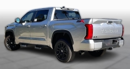 Toyota Tundra 4WD SR5 CrewMax 5.5' Bed (Natl) 2026