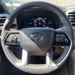 Toyota Tundra 4WD 1794 Edition CrewMax 5.5' Bed (Natl) 2025