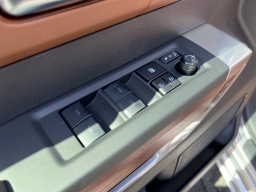 Toyota Tundra 4WD 1794 Edition CrewMax 5.5' Bed (Natl) 2025