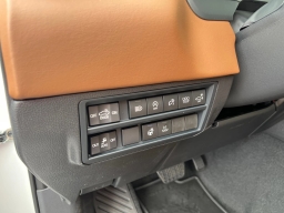 Toyota Tundra 4WD 1794 Edition CrewMax 5.5' Bed (Natl) 2026