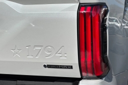 Toyota Tundra 4WD 1794 Edition Hybrid CrewMax 5.5' Bed (Natl) 2026