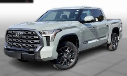 Toyota Tundra 4WD Platinum CrewMax 5.5' Bed (Natl) 2026