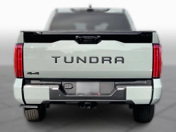 Toyota Tundra 4WD Platinum CrewMax 5.5' Bed (Natl) 2026
