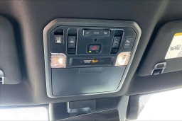 Toyota Tundra 4WD Platinum CrewMax 5.5' Bed (Natl) 2026