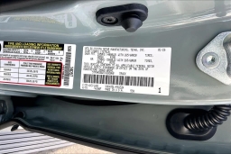 Toyota Tundra 4WD Platinum CrewMax 5.5' Bed (Natl) 2026