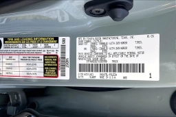 Toyota Tundra 4WD Platinum CrewMax 5.5' Bed (Natl) 2026