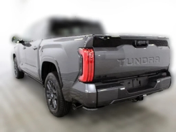 Toyota Tundra 4WD Platinum CrewMax 5.5' Bed (Natl) 2026