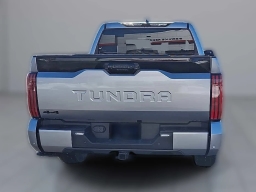 Toyota Tundra 4WD Platinum CrewMax 5.5' Bed (Natl) 2026